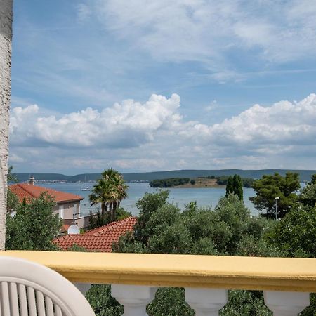 Apartments And Rooms By The Sea Mrljane, Pasman - 327 Nevidane Exterior photo