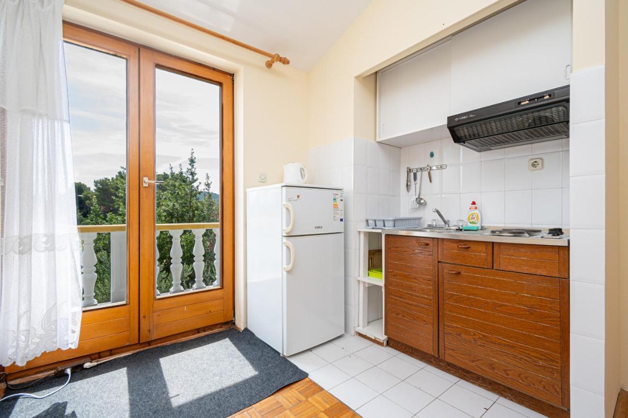 Apartments And Rooms By The Sea Mrljane, Pasman - 327 Nevidane Exterior photo