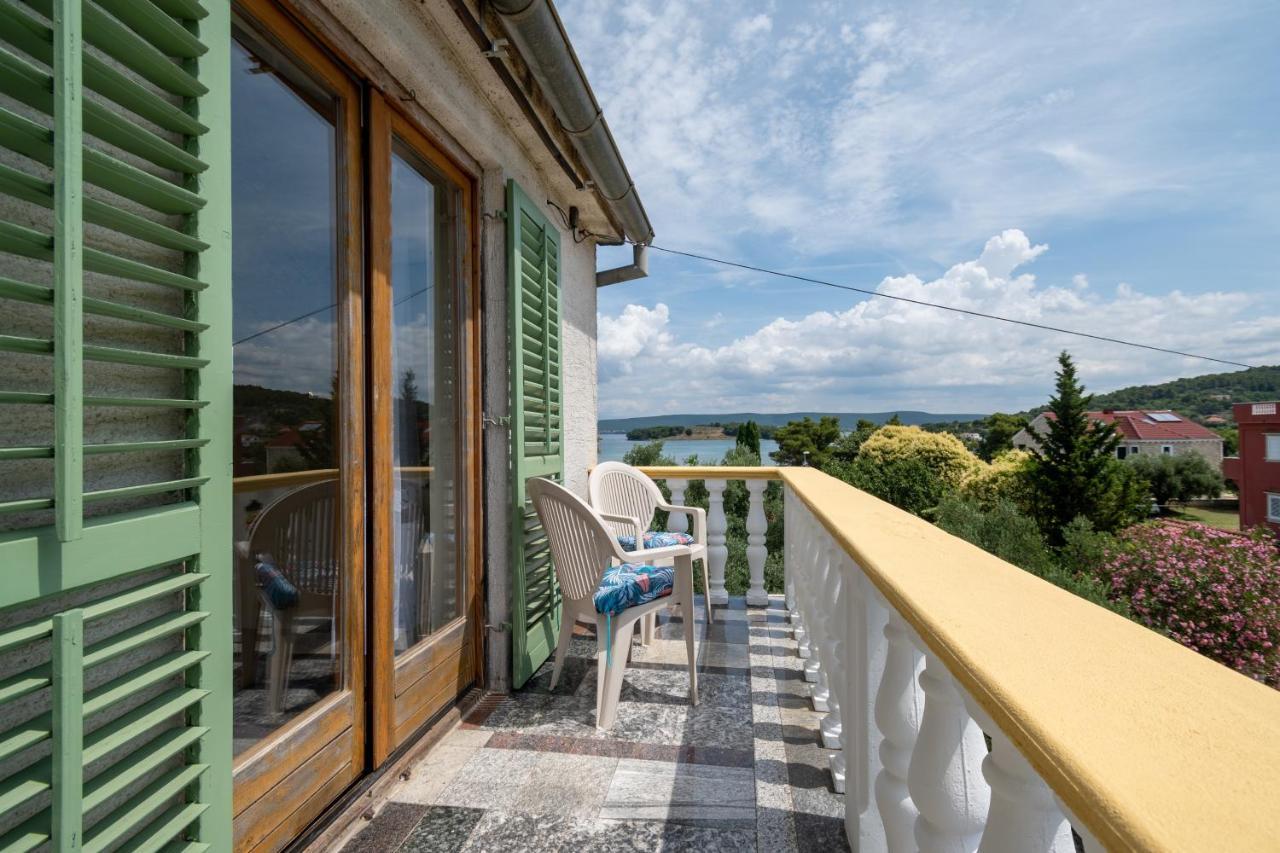 Apartments And Rooms By The Sea Mrljane, Pasman - 327 Nevidane Exterior photo