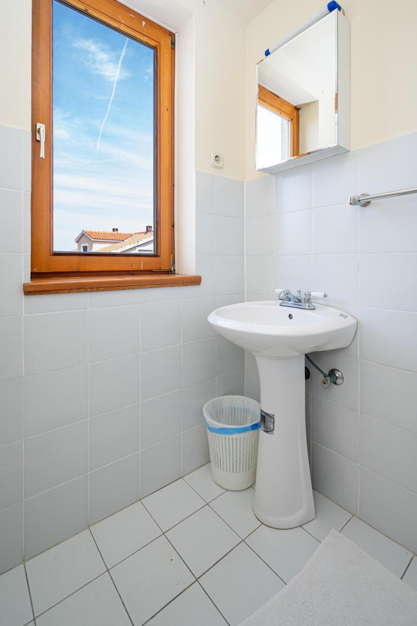 Apartments And Rooms By The Sea Mrljane, Pasman - 327 Nevidane Room photo