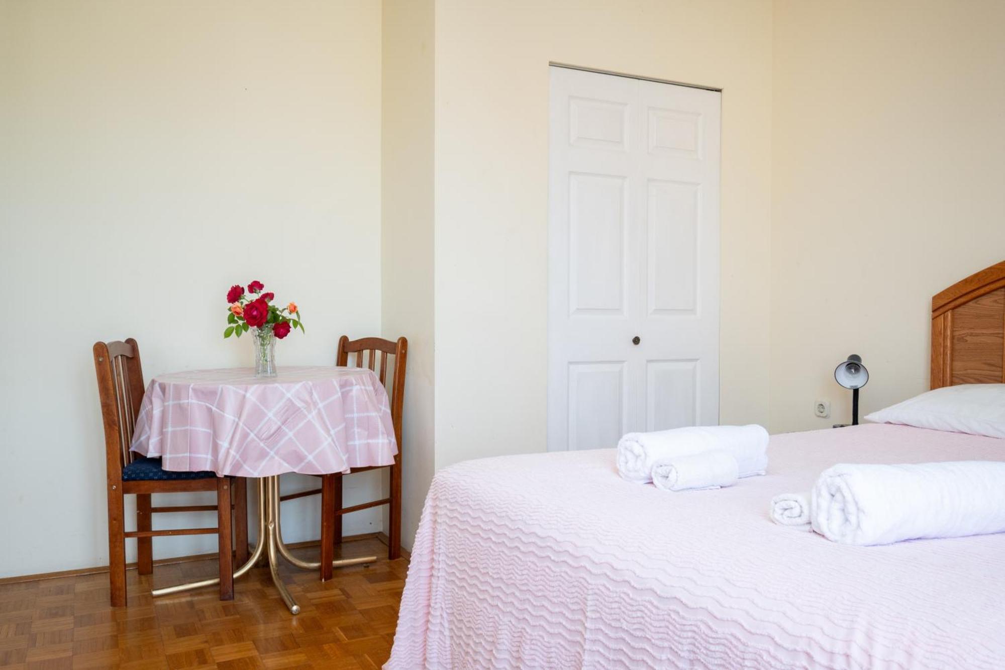 Apartments And Rooms By The Sea Mrljane, Pasman - 327 Nevidane Room photo